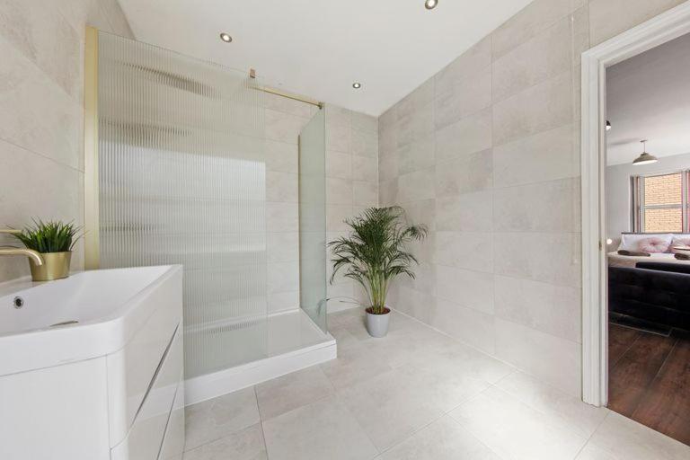 Stunning Studio Flat With Free On-Street Parking! Plumstead  Exterior foto