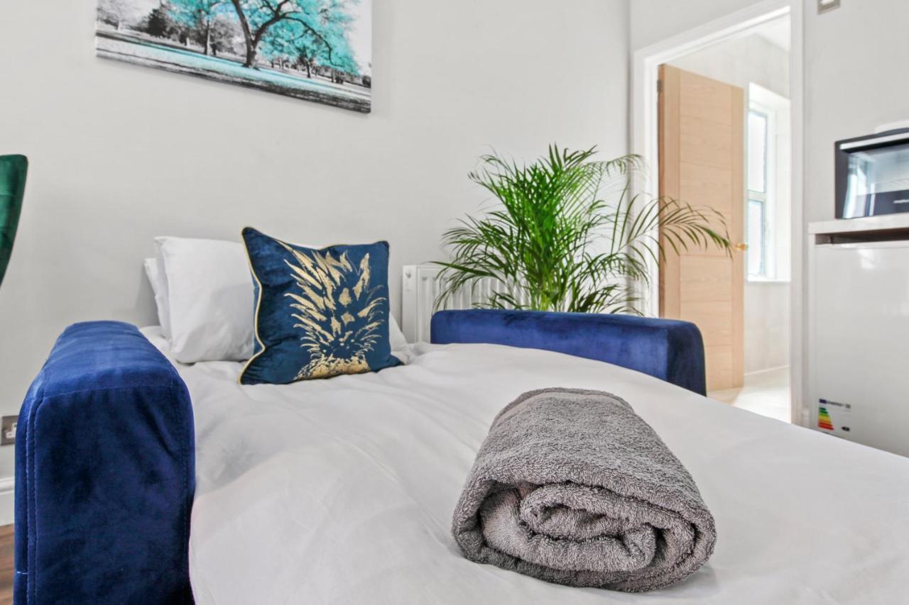 Stunning Studio Flat With Free On-Street Parking! Plumstead  Exterior foto